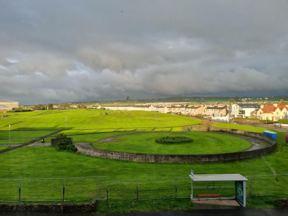 1 West Beach - Dog Friendly - Portrush By The Sea Экстерьер фото