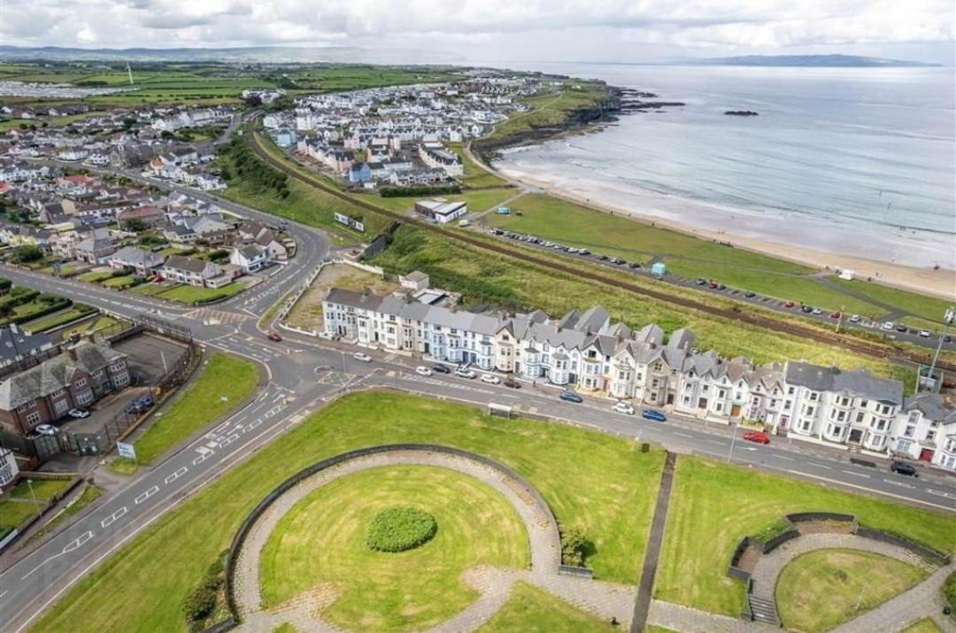 1 West Beach - Dog Friendly - Portrush By The Sea Экстерьер фото